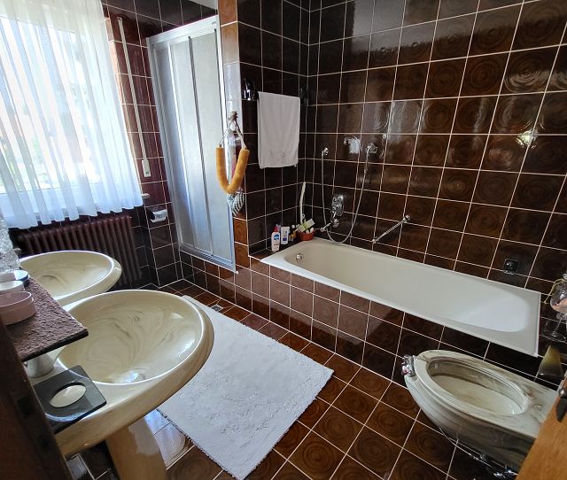 Elternbadezimmer Elternbadezimmer