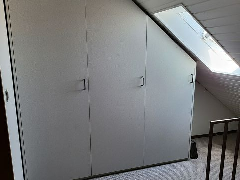 Schrankraum zweites Obergeschoss Schrankraum zweites Obergeschoss